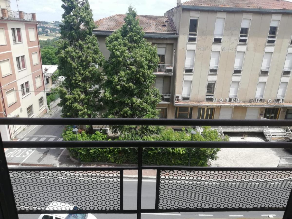 Hotel Arno Chianciano Terme Exterior foto