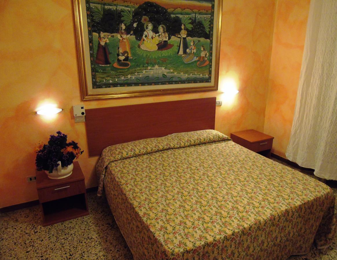 Hotel Arno Chianciano Terme Exterior foto